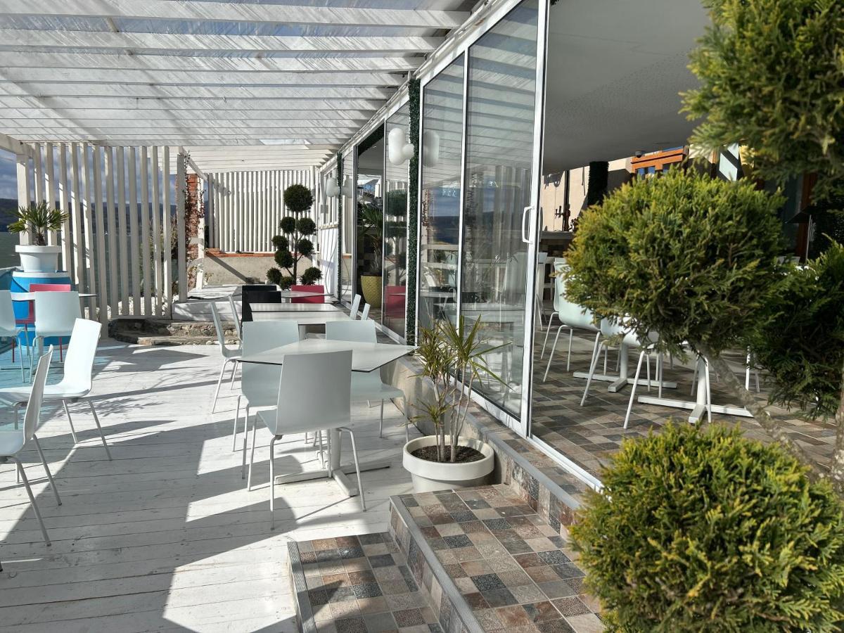 Riviera 990 - Resort & Restaurant Ieşelniţa Buitenkant foto