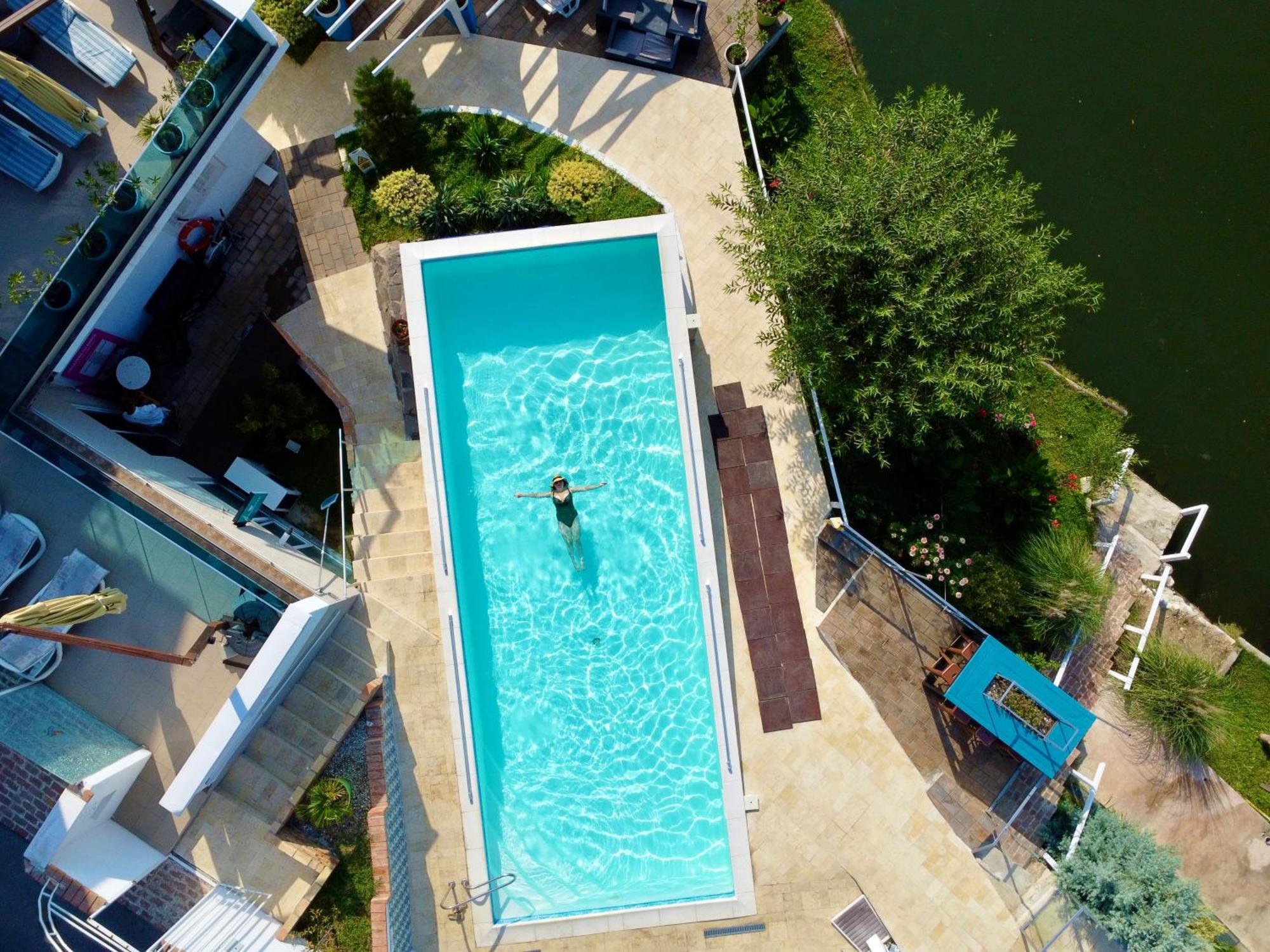 Riviera 990 - Resort & Restaurant Ieşelniţa Buitenkant foto